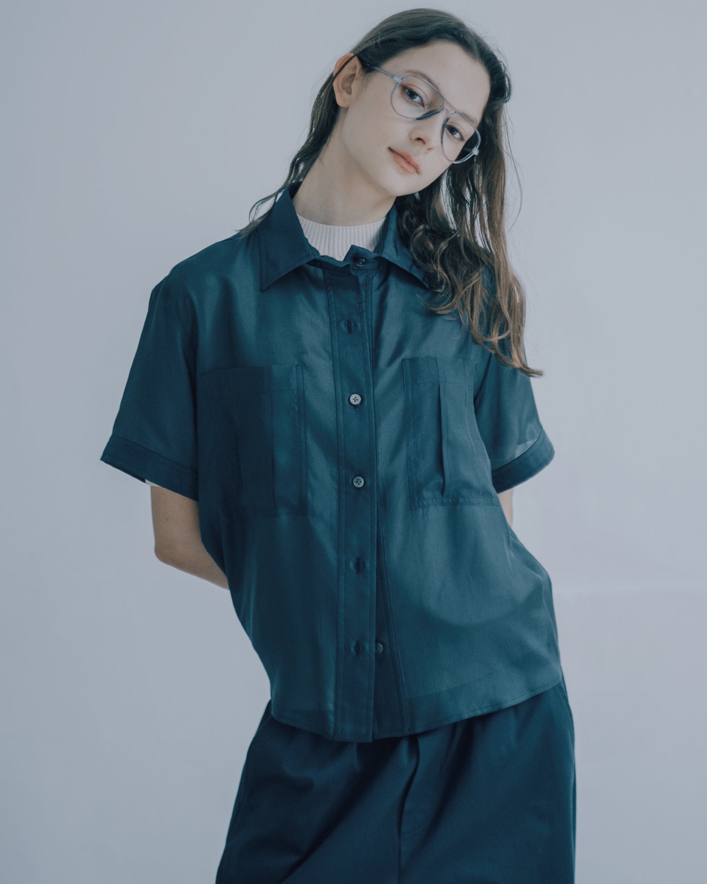 Silk cotton short-sleeved shirt (dark blue)
