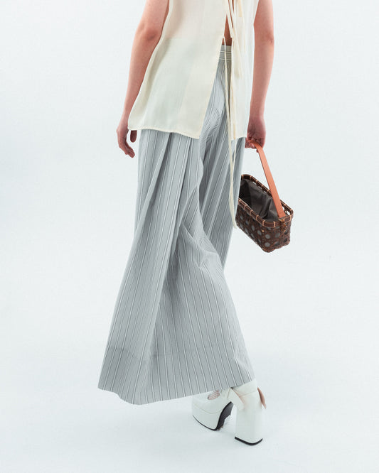 灰白條合褶寬褲
