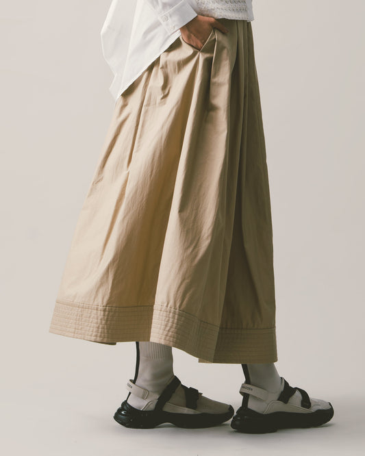 卡其色細褶長裙