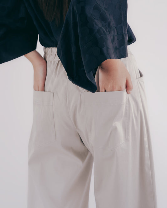 切線設計A字落地寬褲