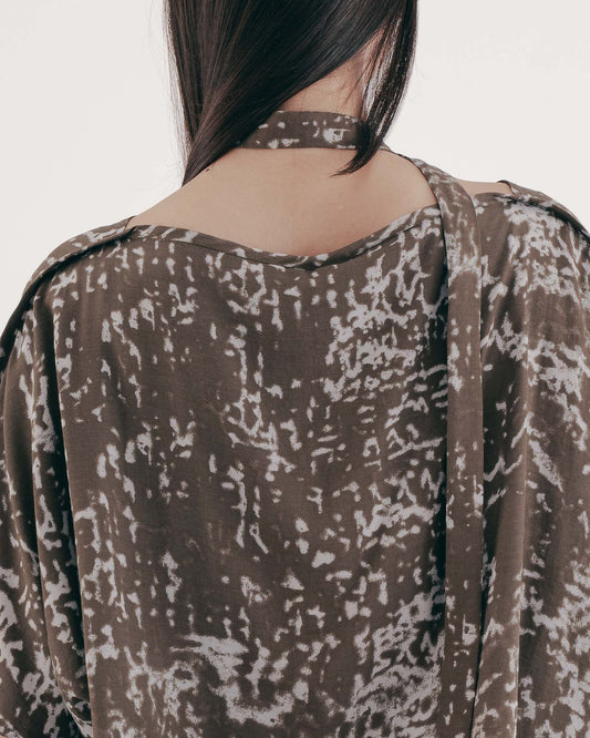 灰綠花紋船領綁帶連袖上衣