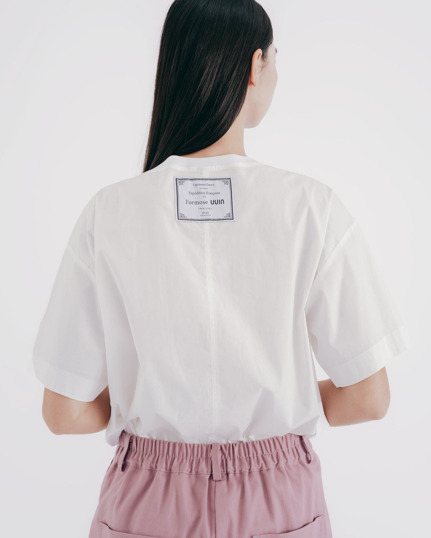 Wide-cut Fake Two-Piece Layered T-Shirt (White)