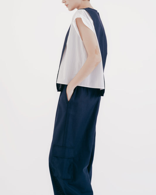 假兩件撞色拼接上衣(深藍)