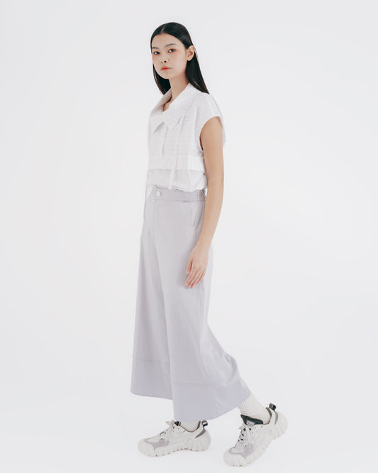 淺灰中線A字九分褲