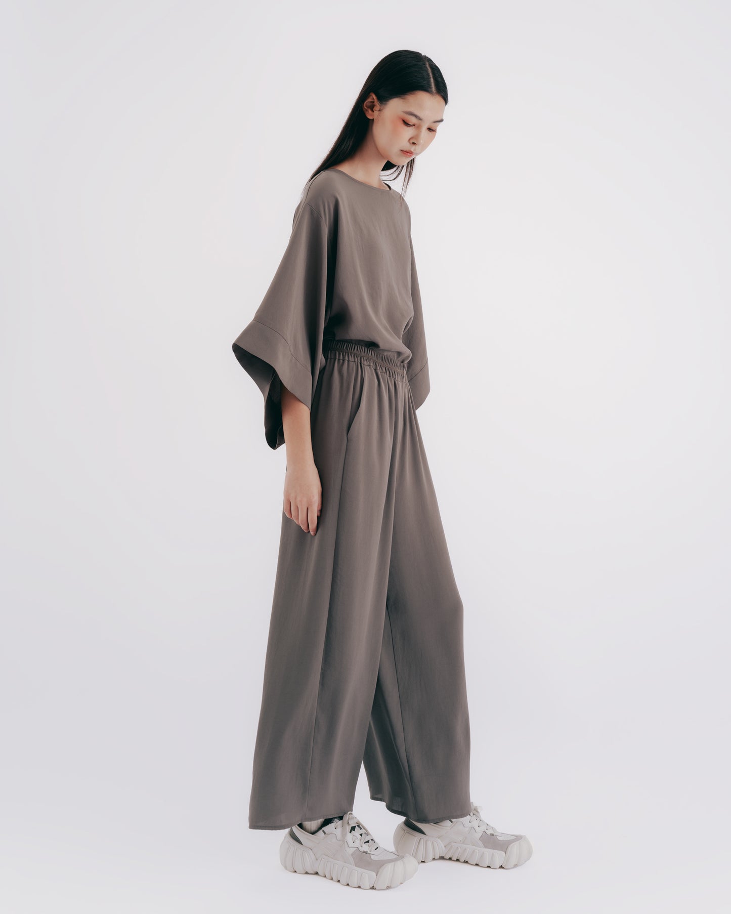 質感啞光綠和服袖上衣