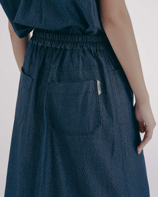 雨點緹花不對稱設計中長裙