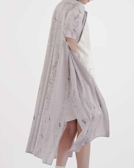 FORMOSA印花領綁帶長版罩衫