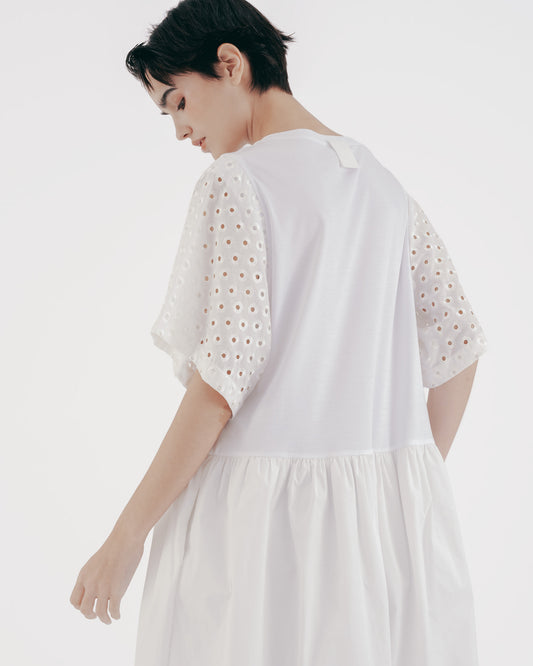 日系洞洞緹花波浪長洋裝(白色)