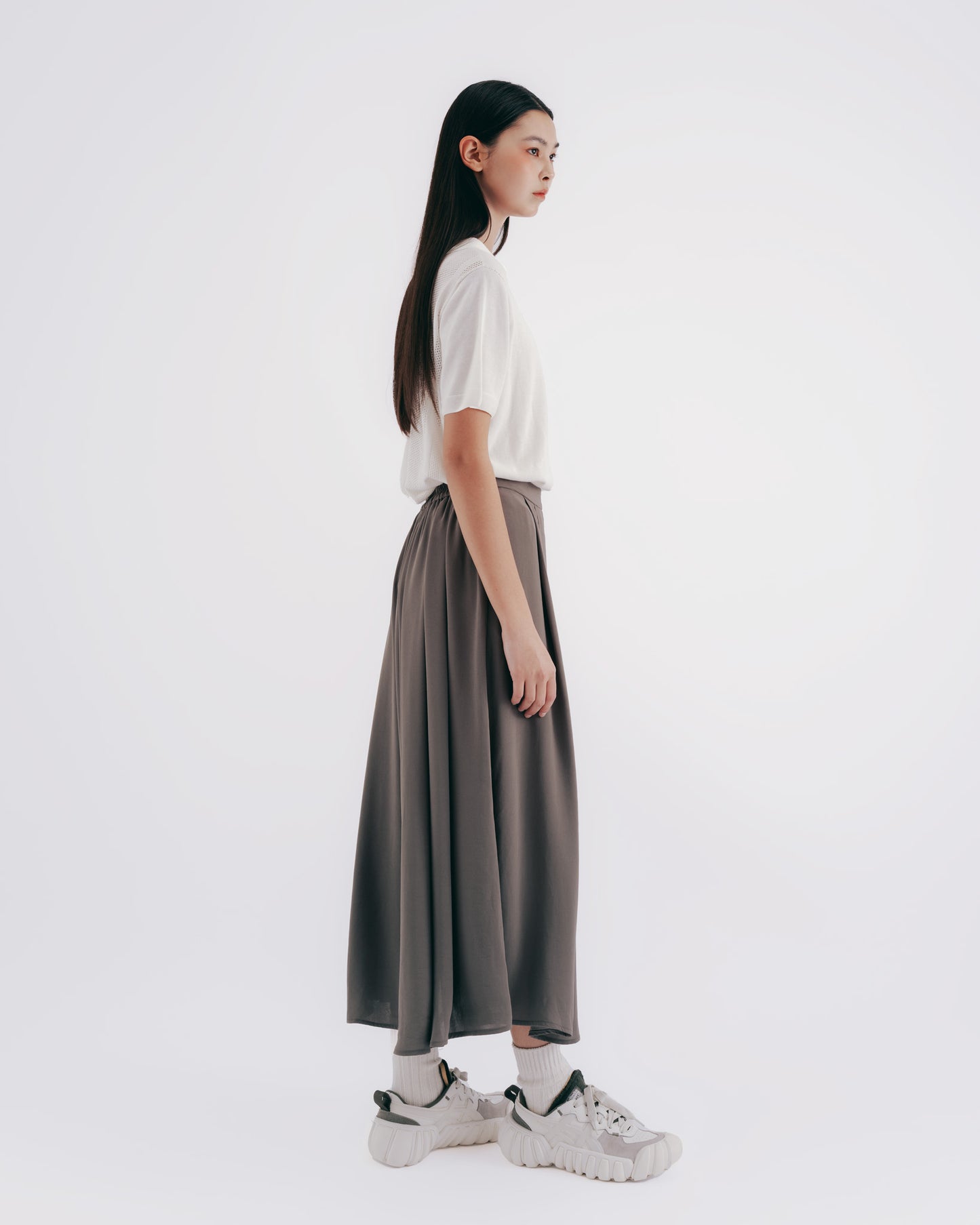 Gray-green matte textured pleated skirt