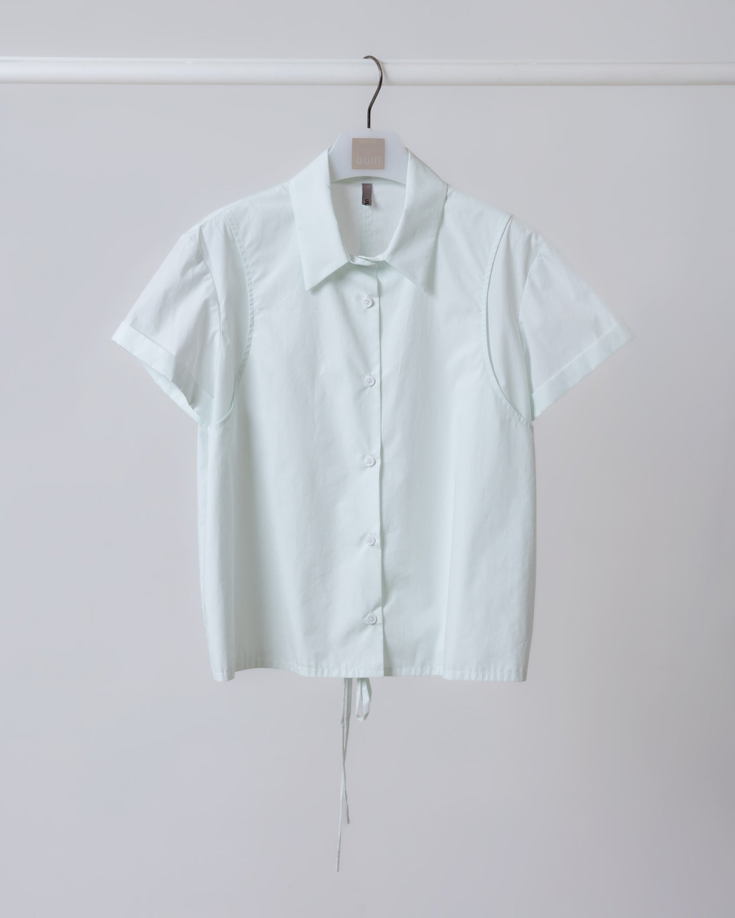 Fake Two-Piece Layered Short-Sleeved Shirt (Light Blue)