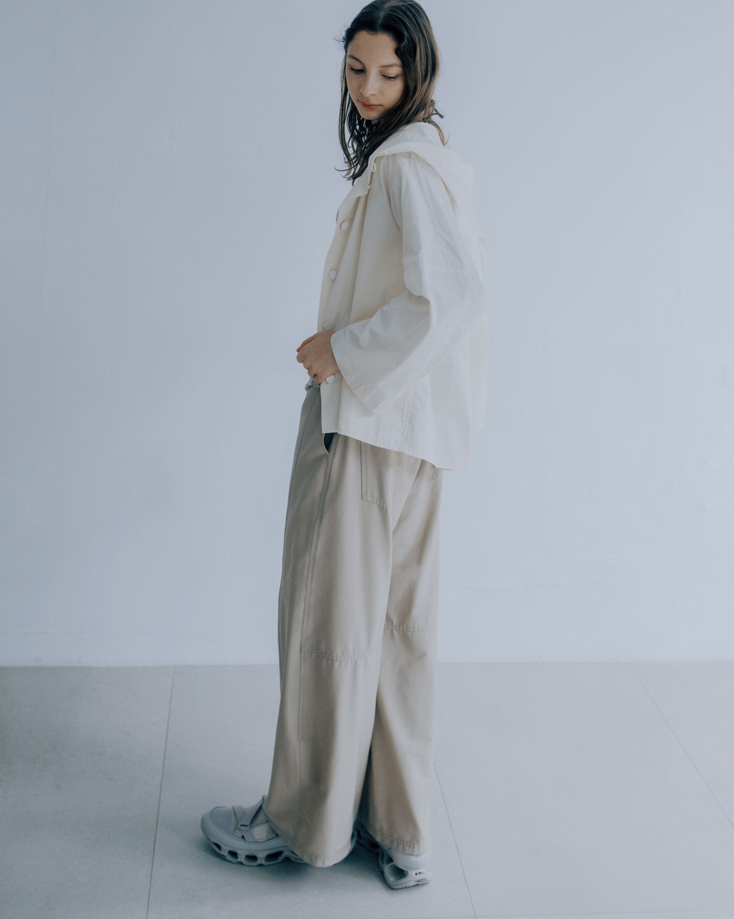 Textured pure cotton hooded windbreaker (off-white)