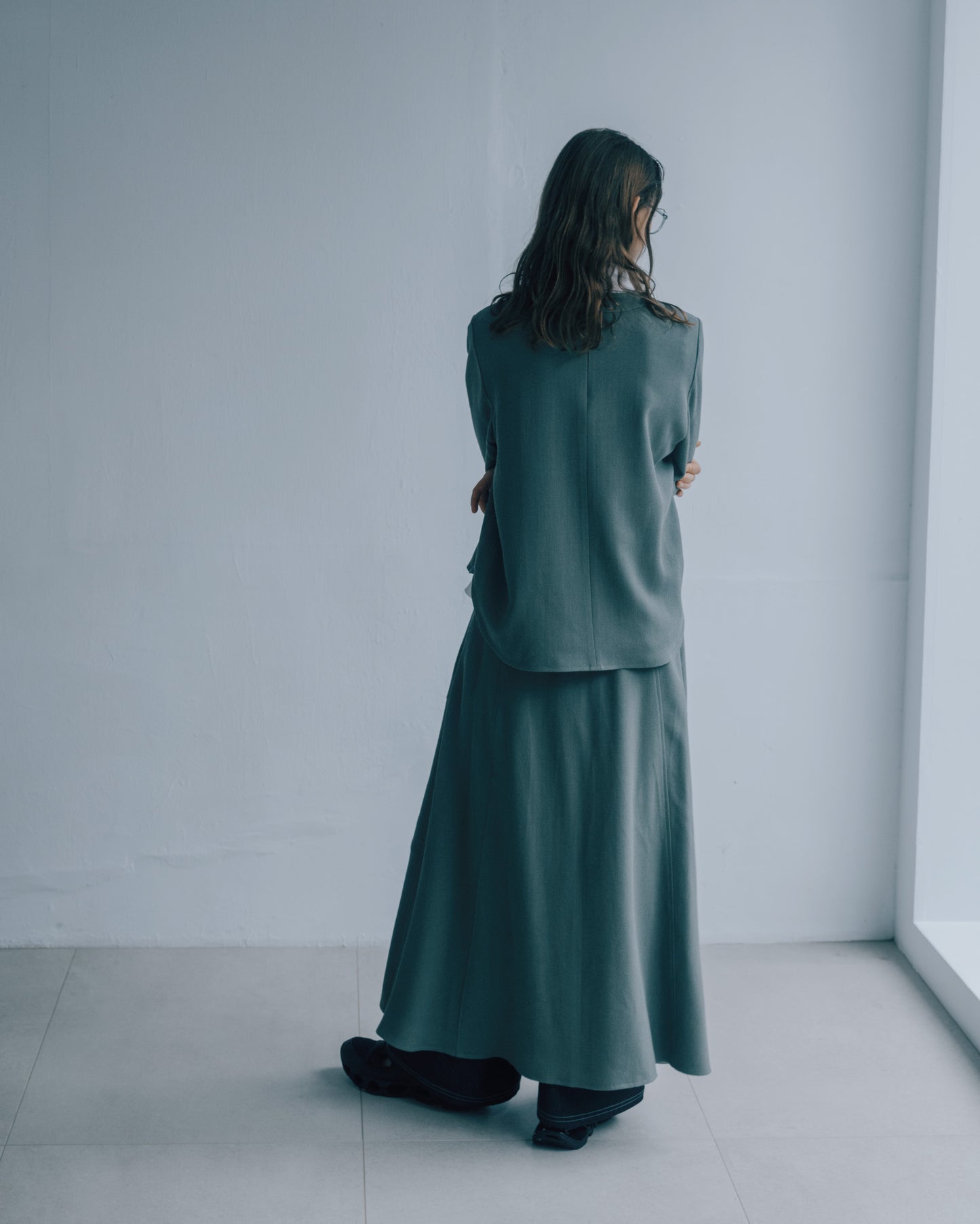 純色弧形剪裁長袖上衣(綠色)