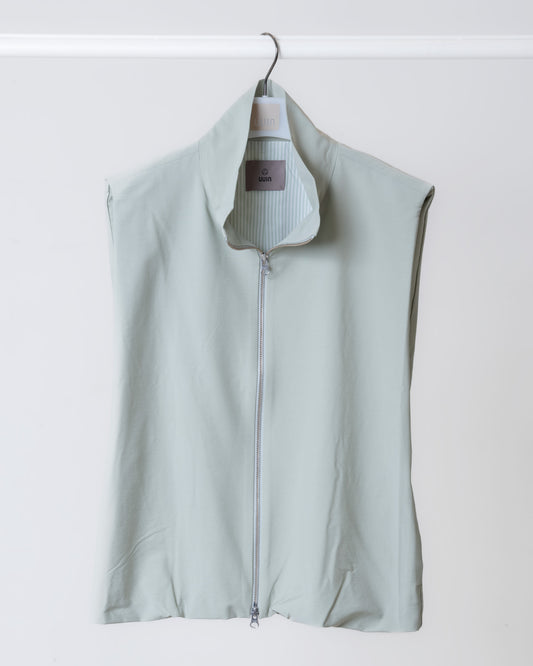 空氣感結構剪裁高領背心(綠色)