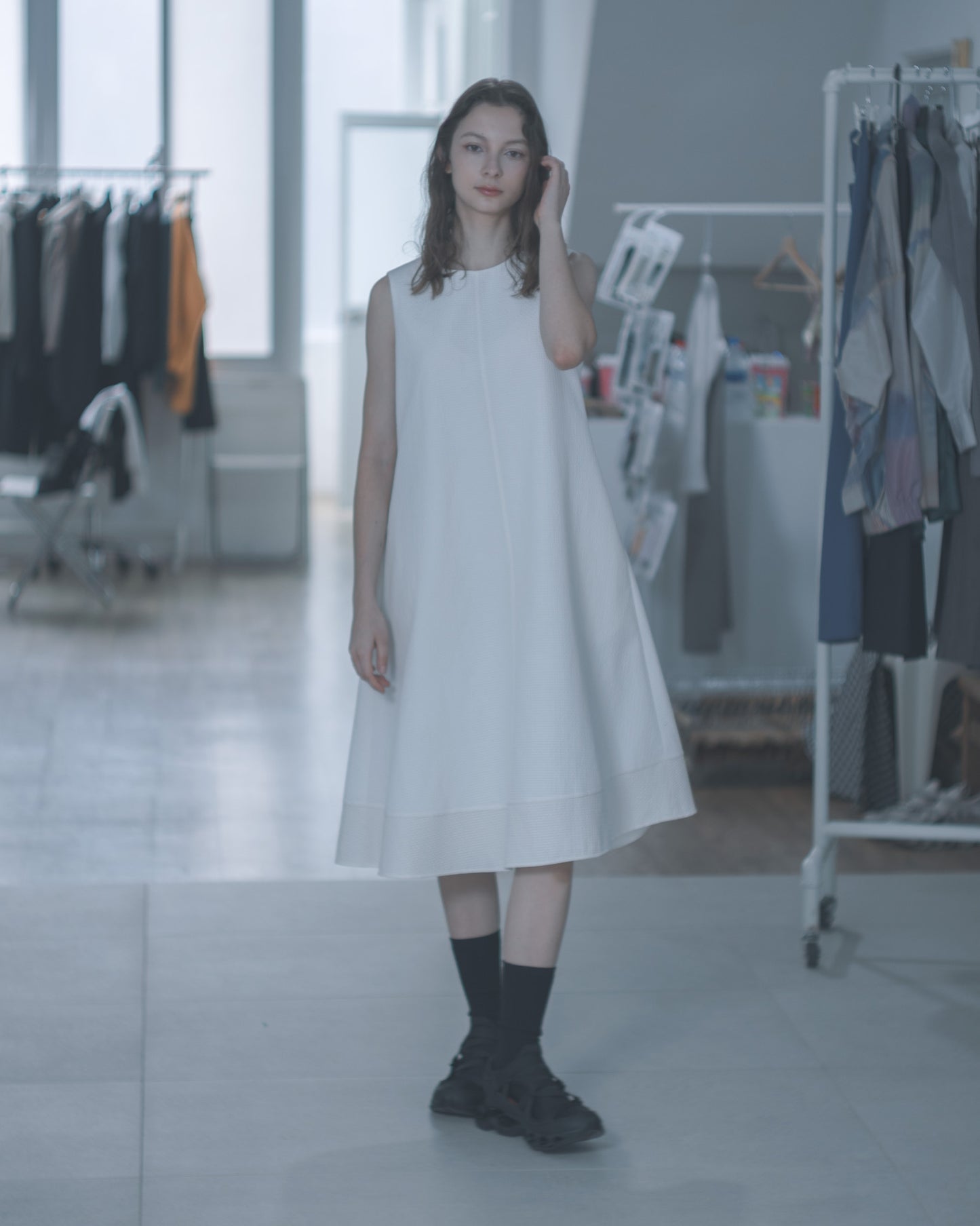 Double-sided textured A-line dress (white)