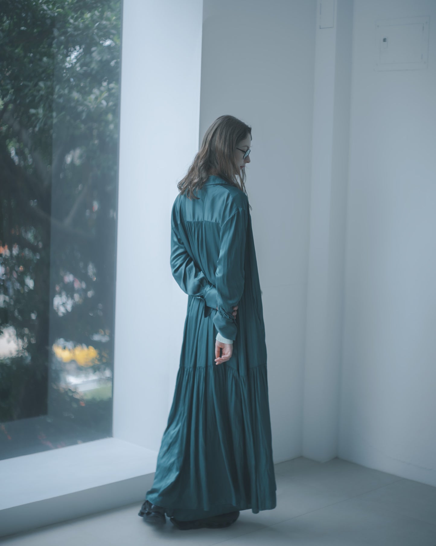 霧光細褶魚尾襯衫洋裝(綠色)