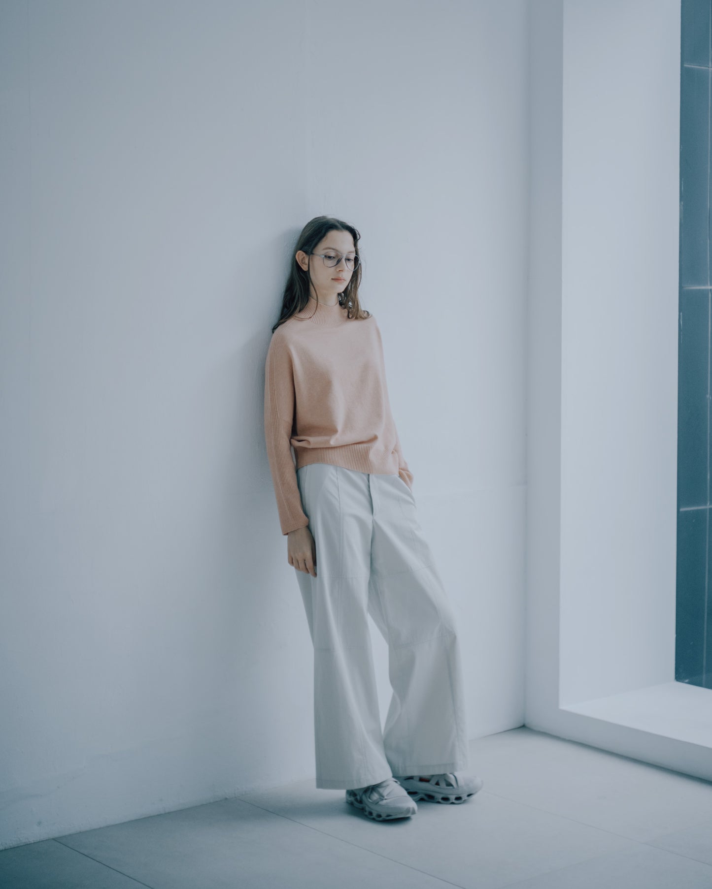 一體成型寬版連袖高領上衣(粉色)