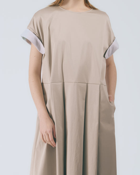 拼接打摺寬袖長洋裝(卡其)
