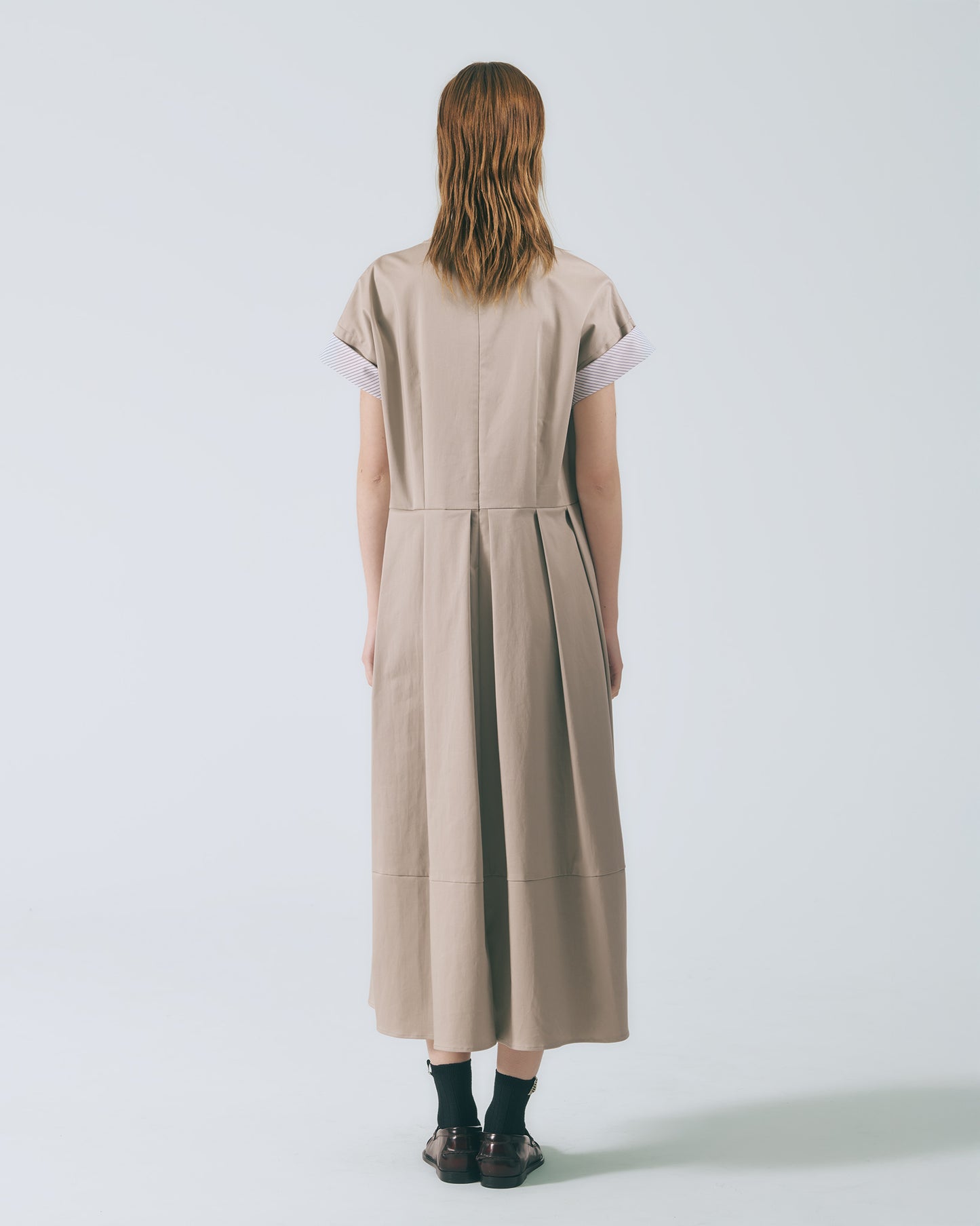 拼接打摺寬袖長洋裝(卡其)