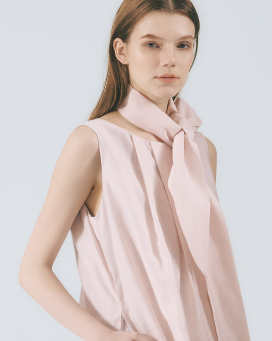 圓領活褶繫帶洋裝(淡粉)