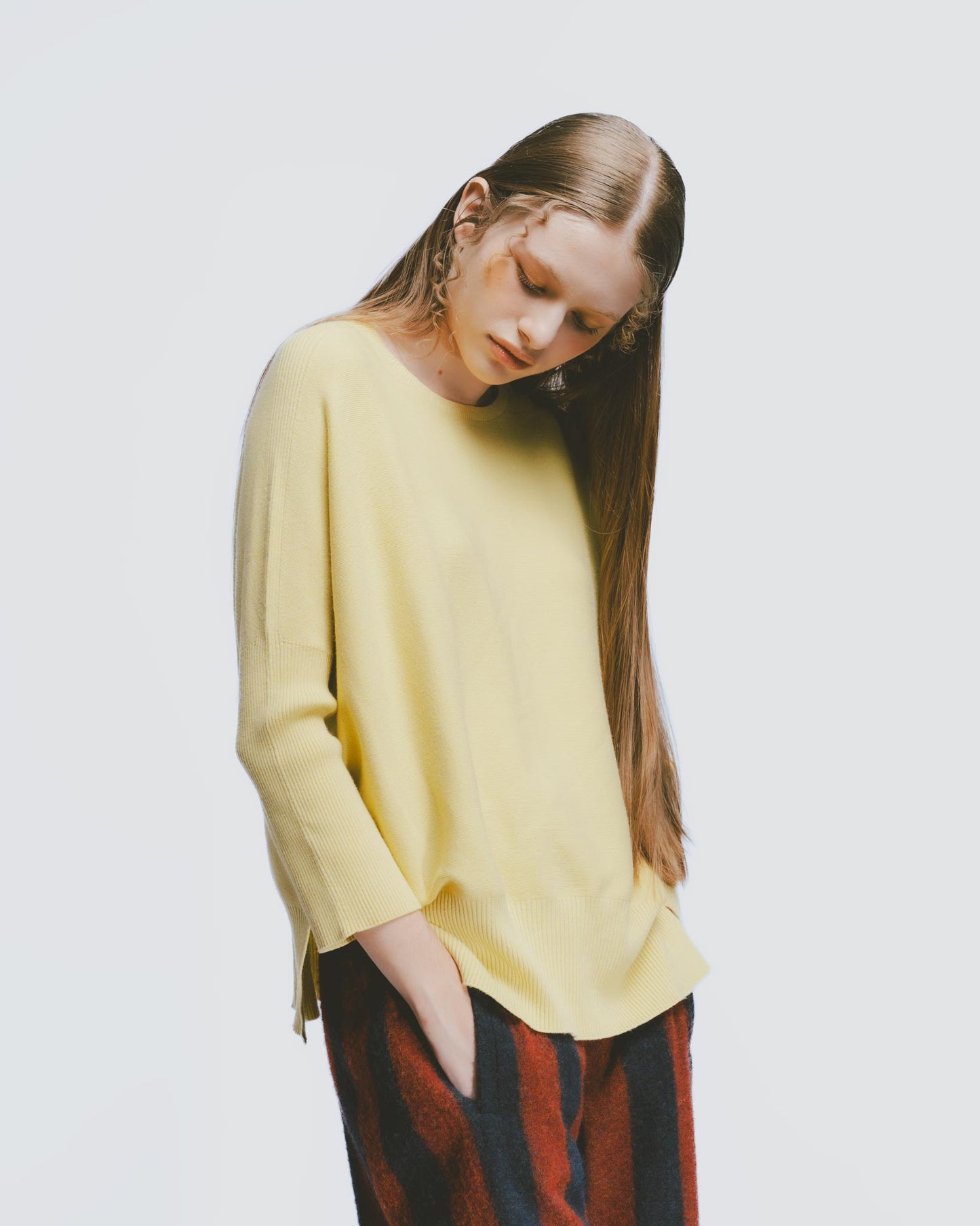One-piece wide-sleeved crew neck top (yellow)