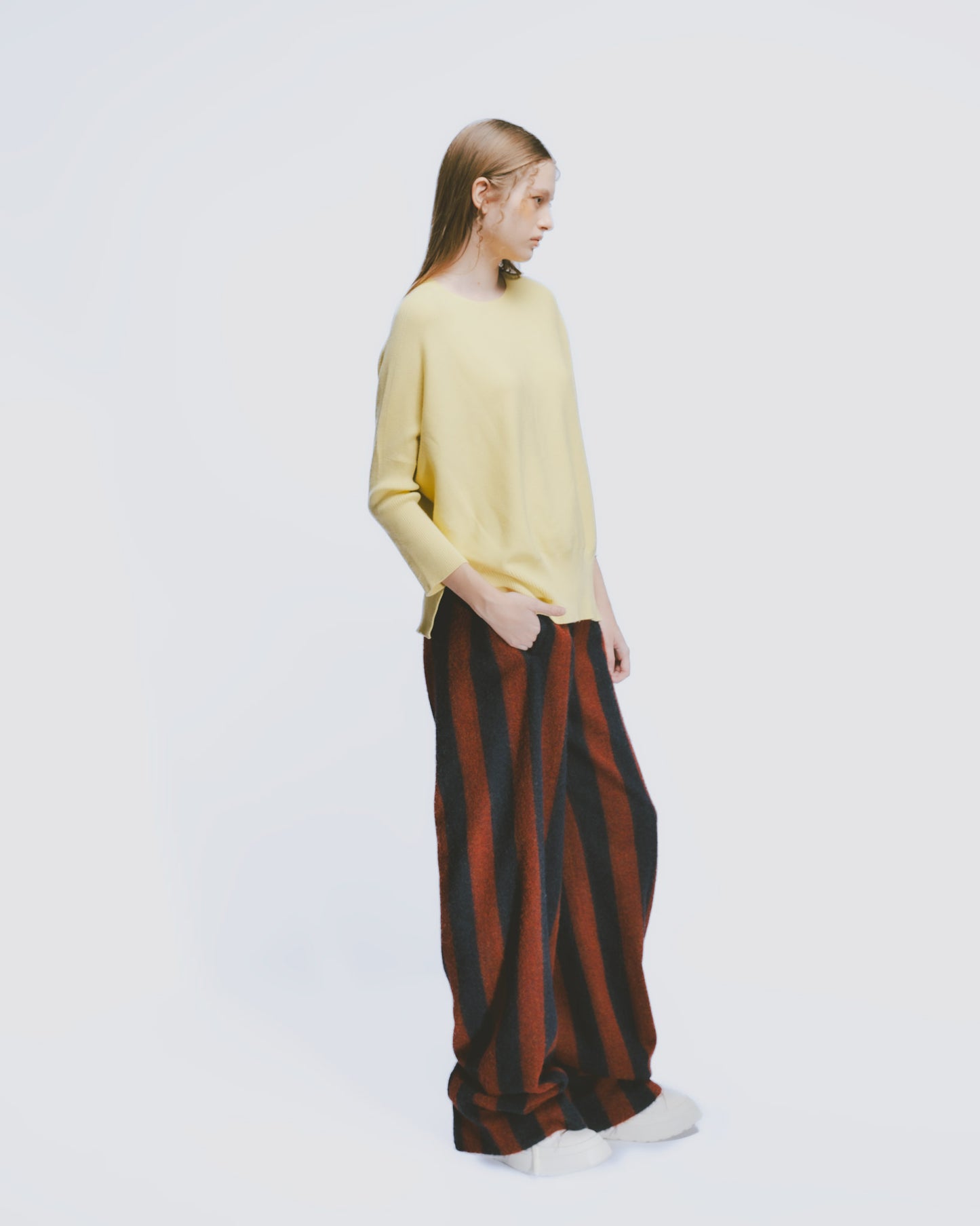 One-piece wide-sleeved crew neck top (yellow)