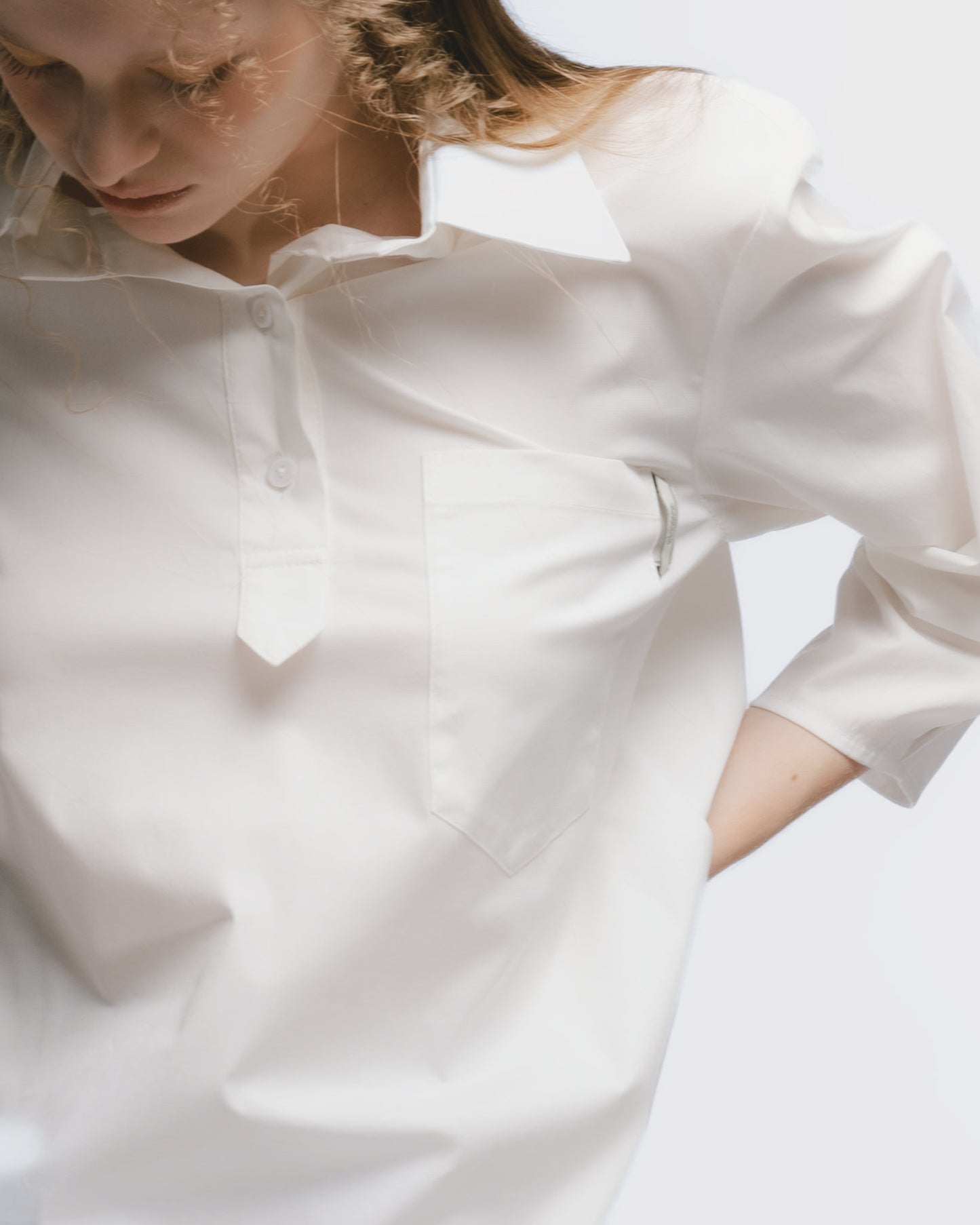 Pure white three-quarter sleeve half-collar shirt