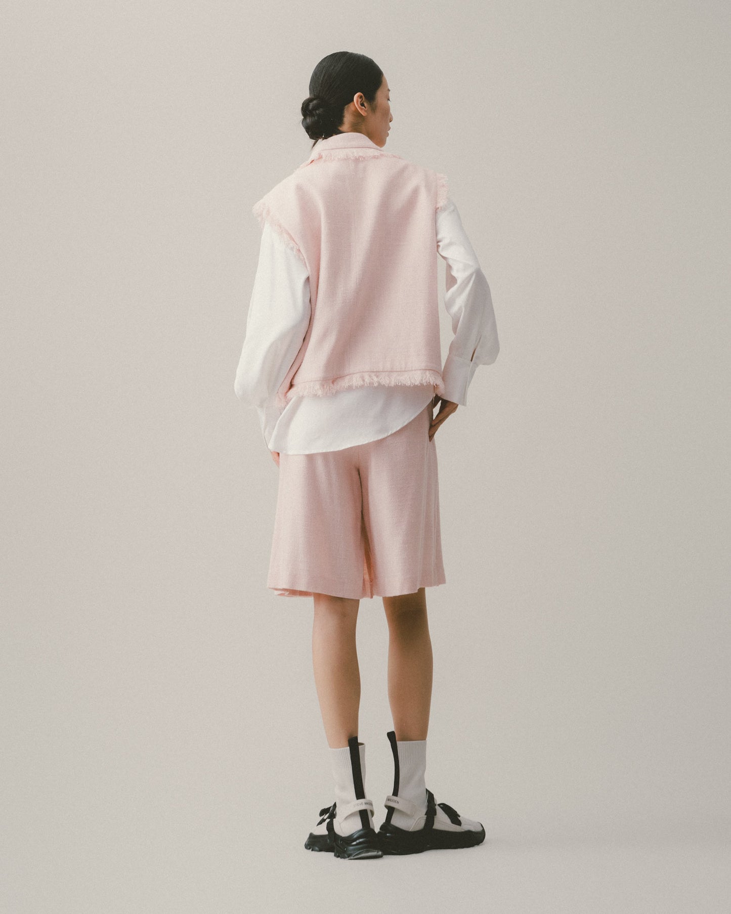 Pink wool box vest jacket