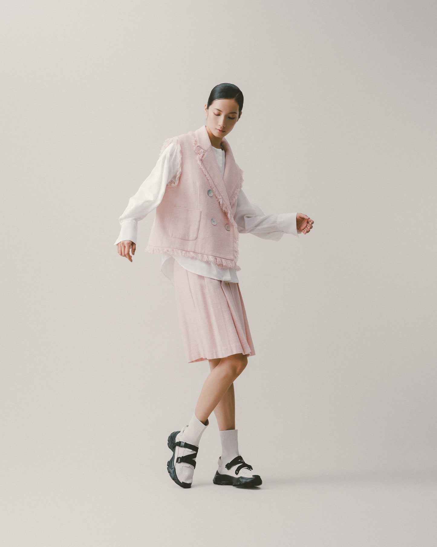 Pink wool box vest jacket