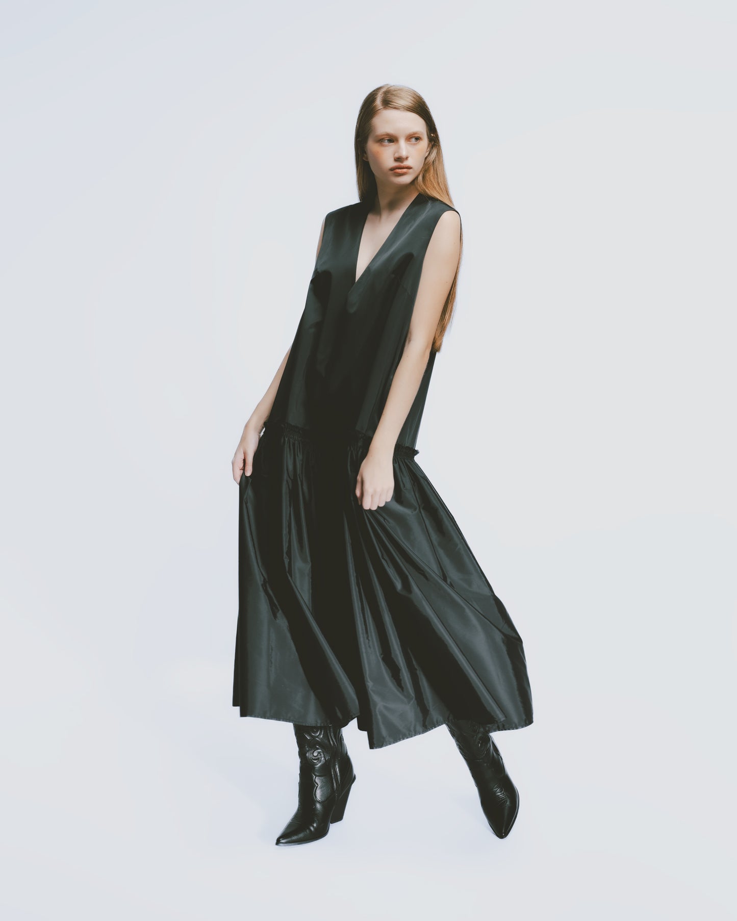 V領蕾絲禮服洋裝