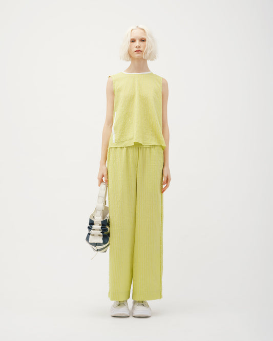 Contrast color sleeveless puff top 