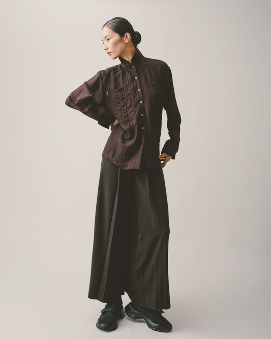 Coffee wrinkled long-sleeved shirt 