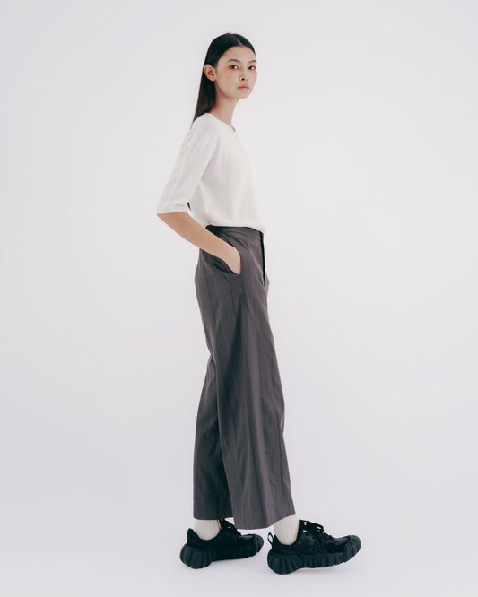 Textured Streamline Cut Wide-Band Pants (Gray Stripes)