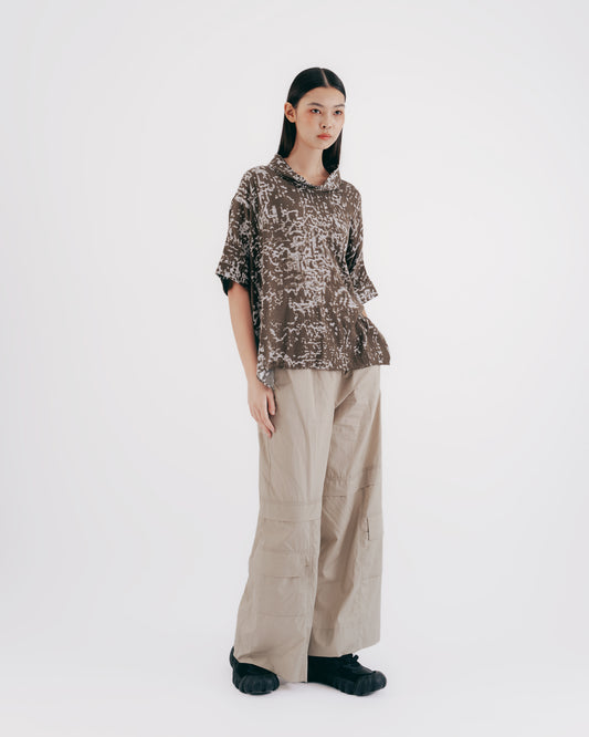 Gray-green patterned stand-up collar and long-sleeved top 