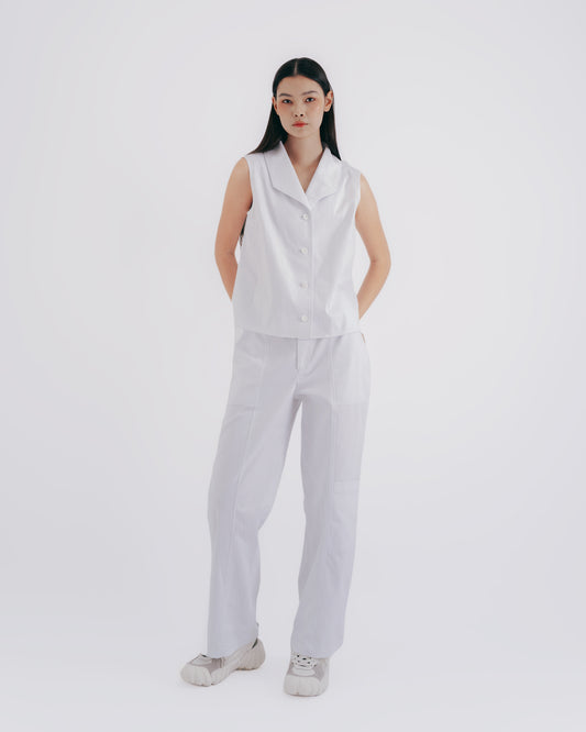 Stylish Lapel Sleeveless Vest Top (White)
