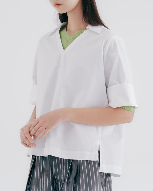 Pure cotton elegant white V-neck three-quarter sleeve top 
