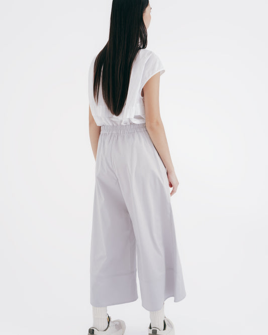 Light grey mid-line A-line cropped trousers 