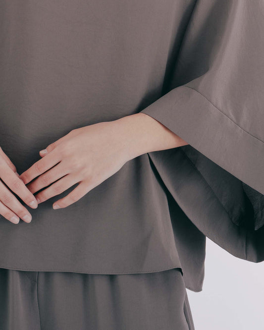 Textured matte green kimono sleeve top 