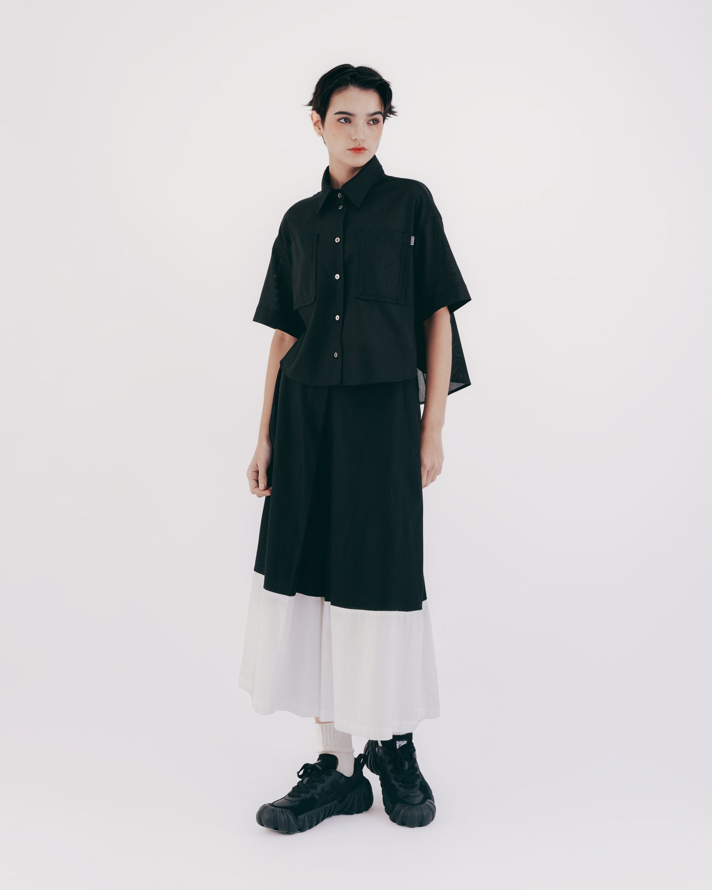 菱格織紋方型結構短襯衫(黑色)