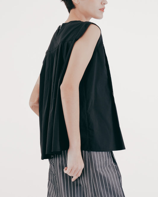 Pleated Umbrella Sleeveless Top (Black) 