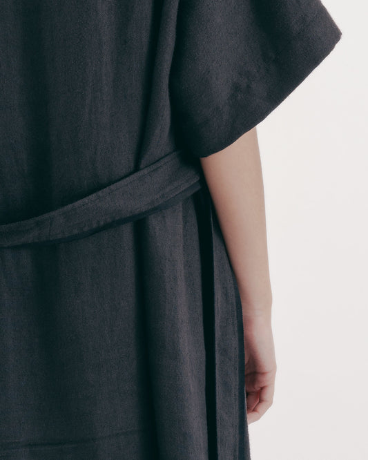 Black and gray linen drop shoulder loose short-sleeved dress 