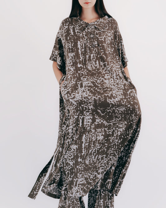 Gray-green patterned drop-shoulder loose short-sleeved dress 