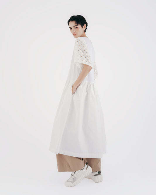 Japanese-style hole jacquard wave long dress (white) 