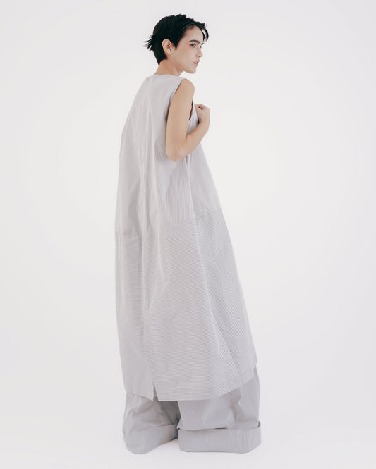 Gray and white striped three-dimensional silhouette dress 