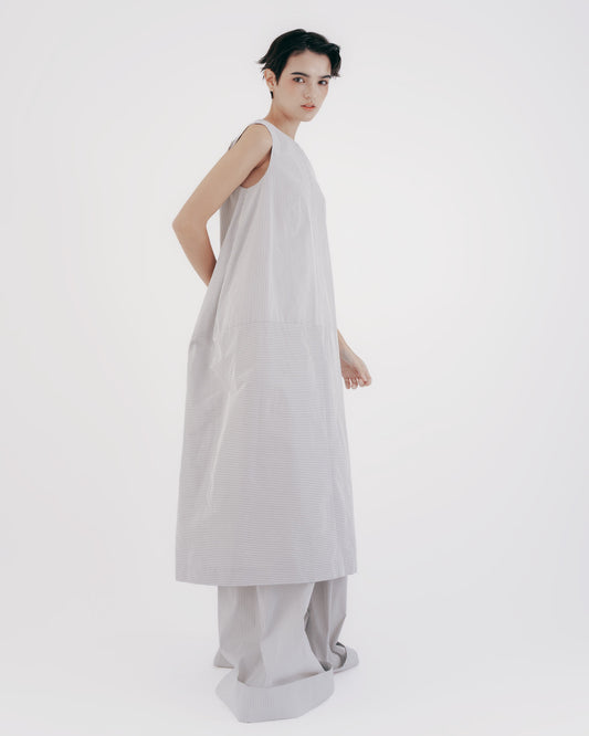 Gray and white striped three-dimensional silhouette dress 