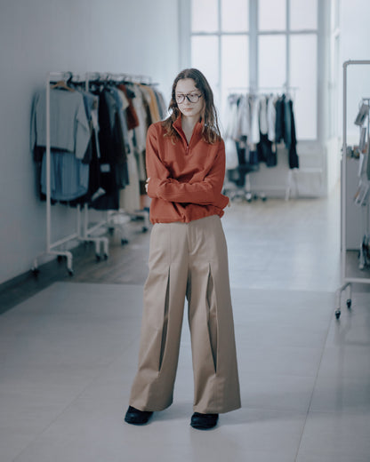 結構剪裁立領上衣(磚紅)