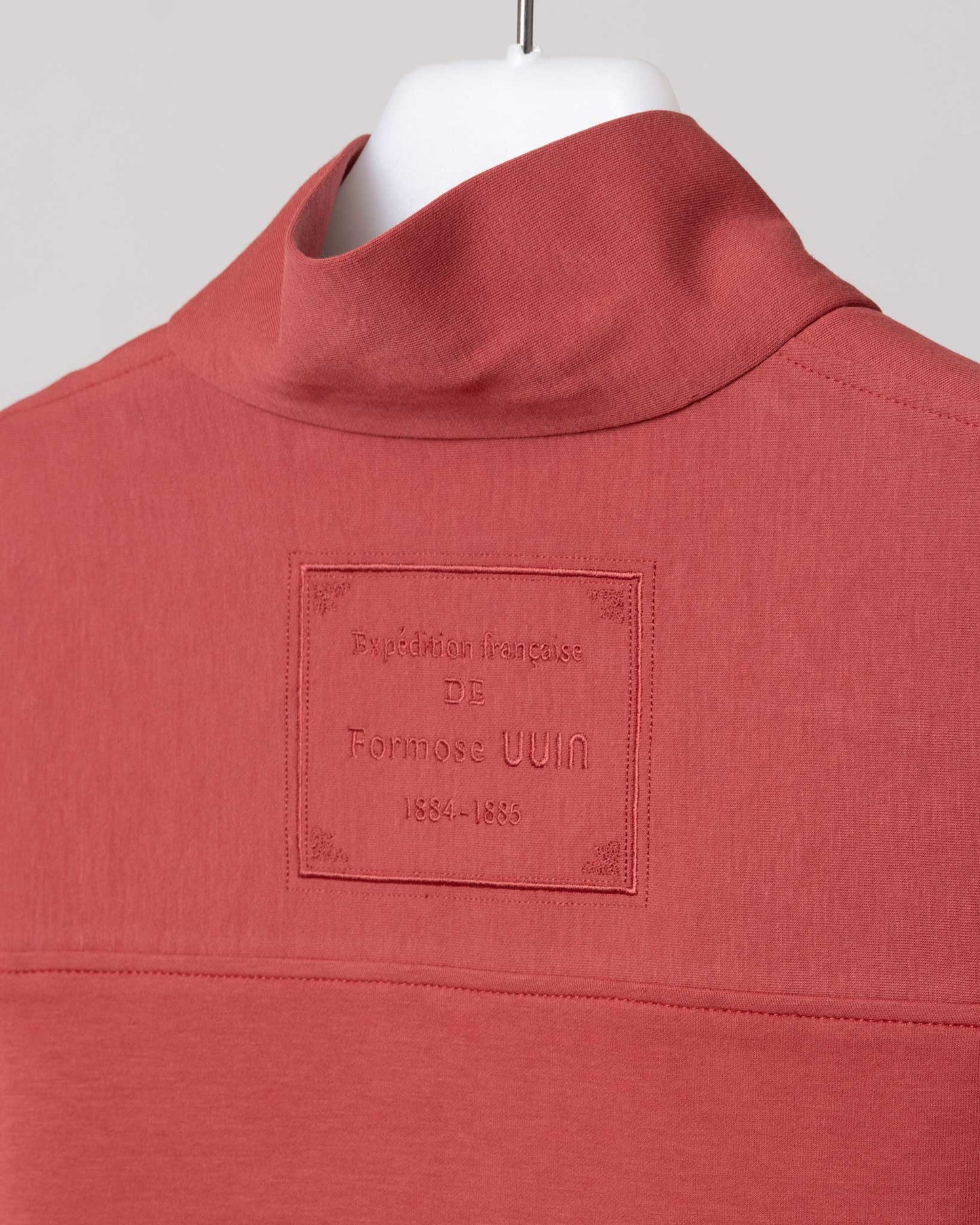 結構剪裁立領上衣(磚紅)