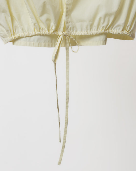 Fake two-piece layered short-sleeved shirt (light yellow) 