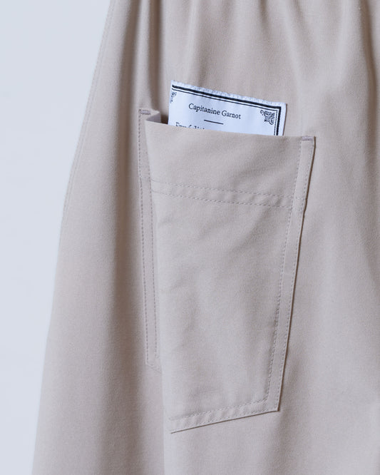 Modal curved-cut trousers (khaki) 