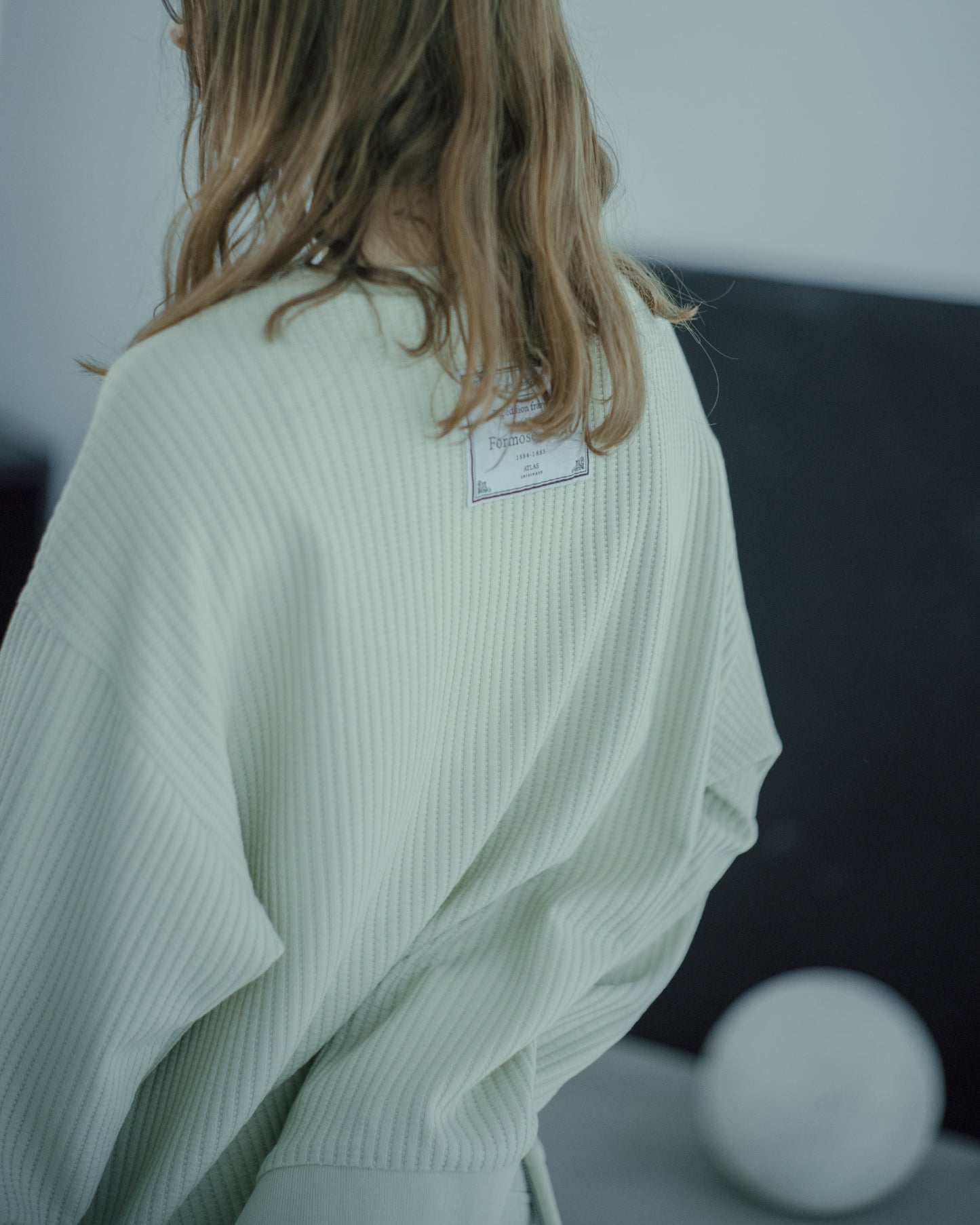 格紋織感圓領上衣(米黃)