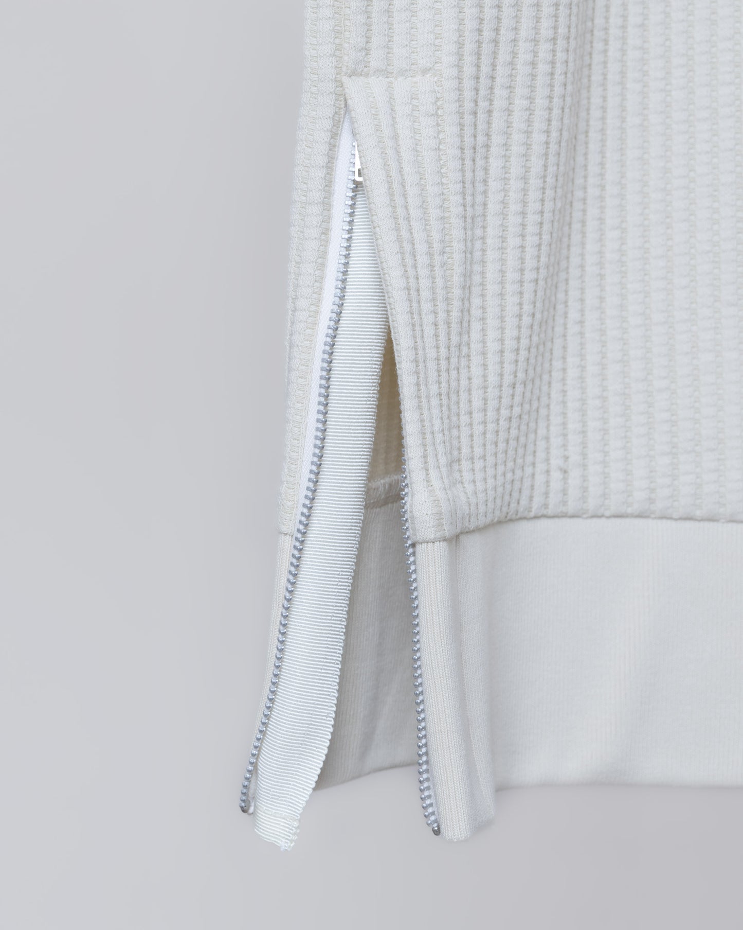 格紋織感圓領上衣(米黃)